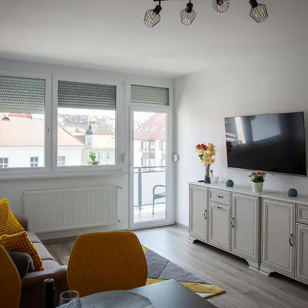Castle View Апартаменты Эгер